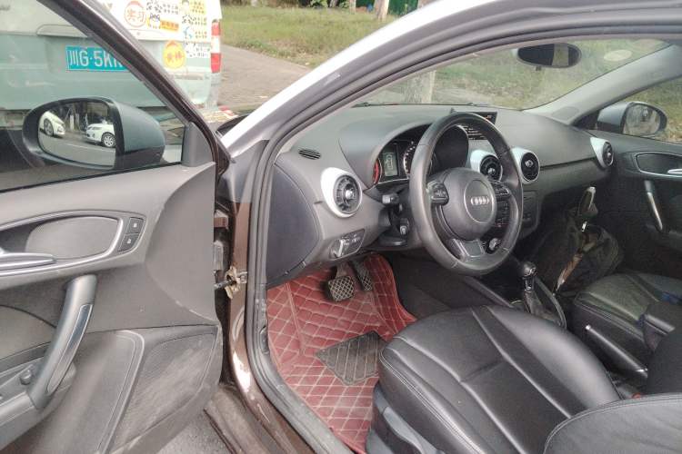 Used Audi A1 2014 30 TFSI Comfort Model Driver Seat