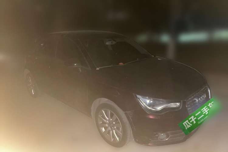 Used Audi A1 2014 30 TFSI Sportback Comfort Model Front Right 45 Deg