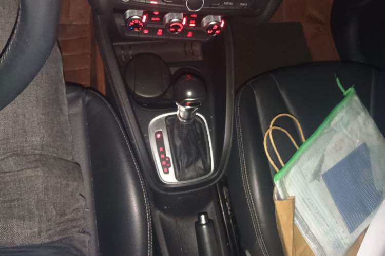 Used Audi A1 2014 30 TFSI Sportback Comfort Model Gear Lever
