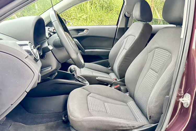 Used Audi A1 2014 30 TFSI Sportback Technology Model Interior 10