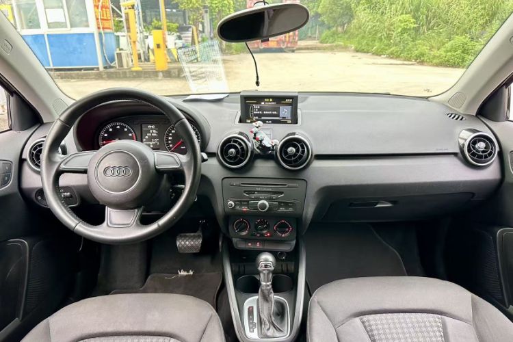 Used Audi A1 2014 30 TFSI Sportback Technology Model Interior 3