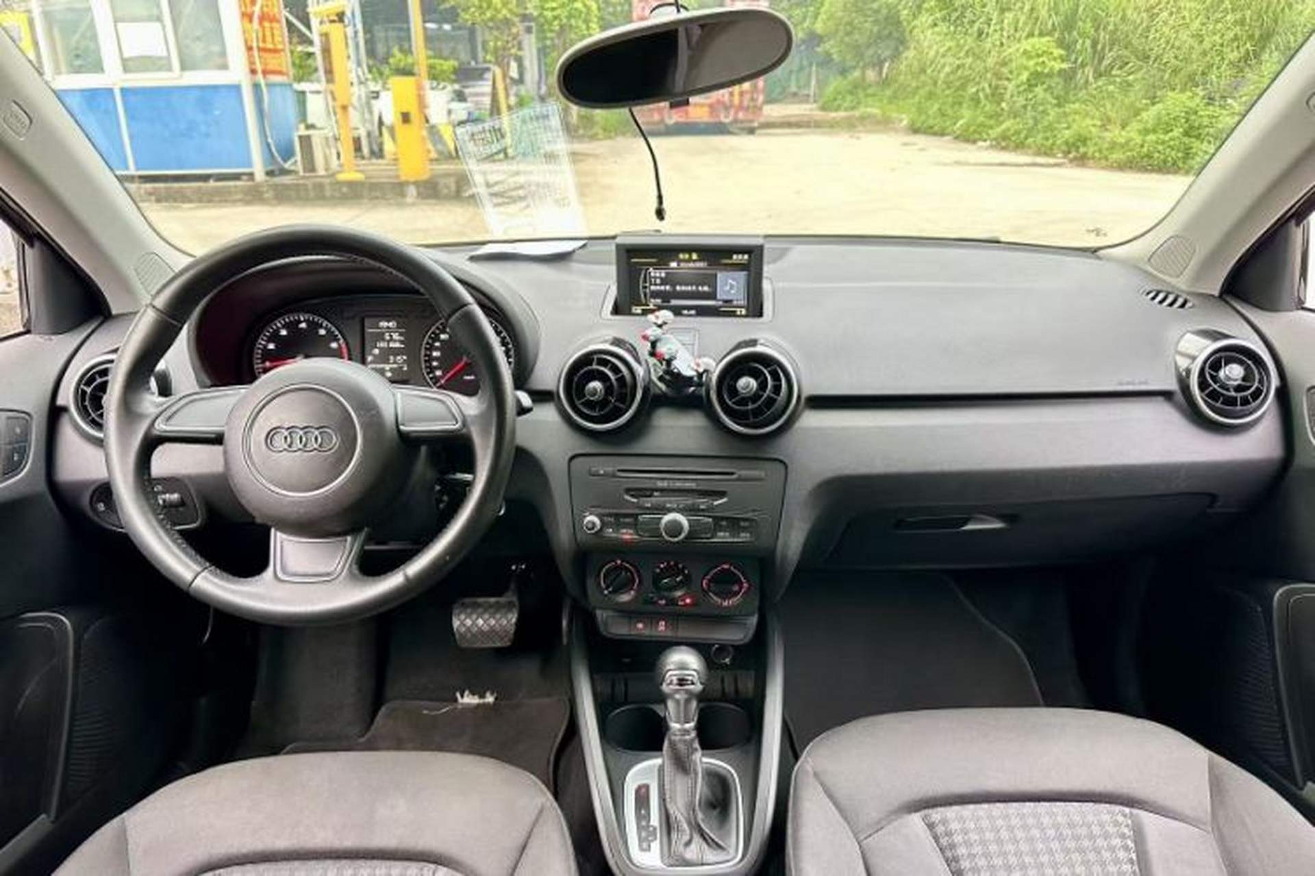 Used Audi A1 2014 30 TFSI Sportback Technology Model Interior 3