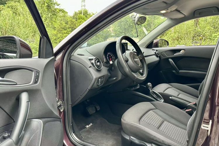 Used Audi A1 2014 30 TFSI Sportback Technology Model Interior 8