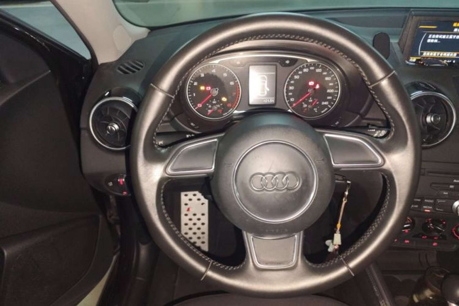 Used Audi A1 2014 30 TFSI Sportback Fashion Model Steering Wheel