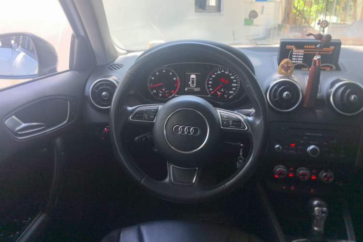 Used Audi A1 2014 30 TFSI Sportback Comfort Model Steering Wheel