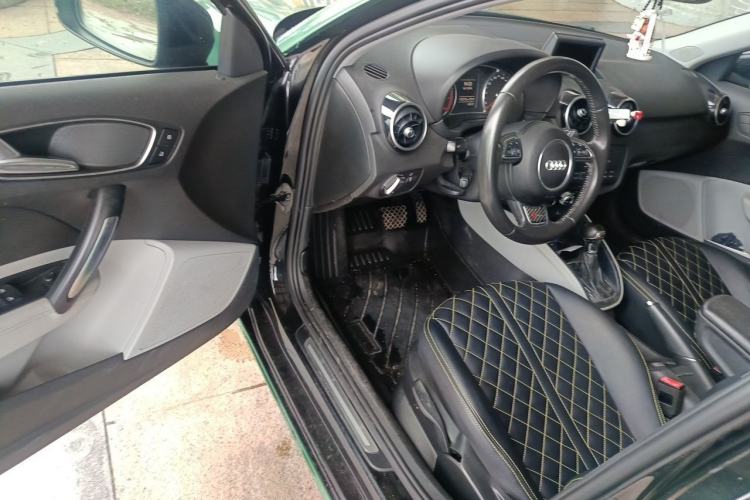 Used Audi A1 2014 30 TFSI Sportback Comfort Model Driver Seat