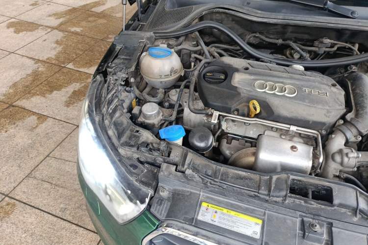 Used Audi A1 2014 30 TFSI Sportback Comfort Model Engine Bay Right