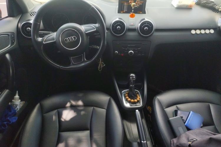 Used Audi A1 2014 30 TFSI Sportback Fashion Model Center Console