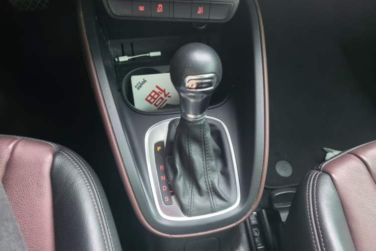 Used Audi A1 2014 30 TFSI Sportback Comfort Model Gear Lever