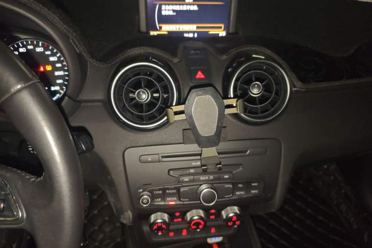 Used Audi A1 2014 30 TFSI Sportback Comfort Model Audio And AC Panel