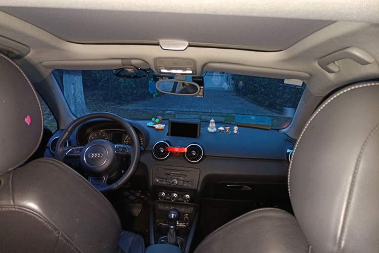 Used Audi A1 2014 30 TFSI Comfort Model Center Console