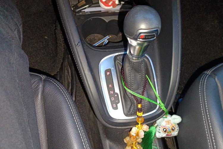 Used Audi A1 2014 30 TFSI Comfort Model Gear Lever