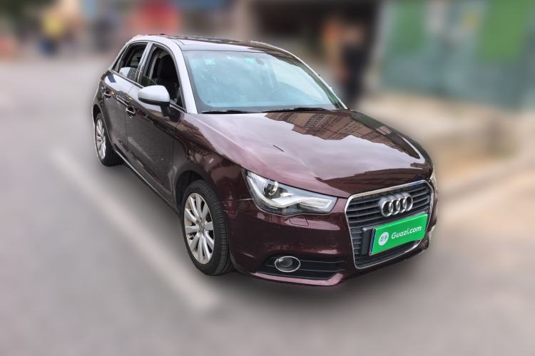 Used Audi A1 2014 30 TFSI Sportback Comfort Model Front Right 45 Deg