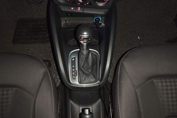 Used Audi A1 2014 30 TFSI Sportback Fashion Model Gear Lever