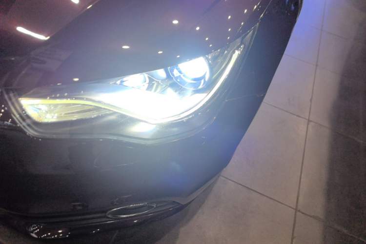 Used Audi A1 2014 30 TFSI Sportback Comfort Model Left Front Headlight