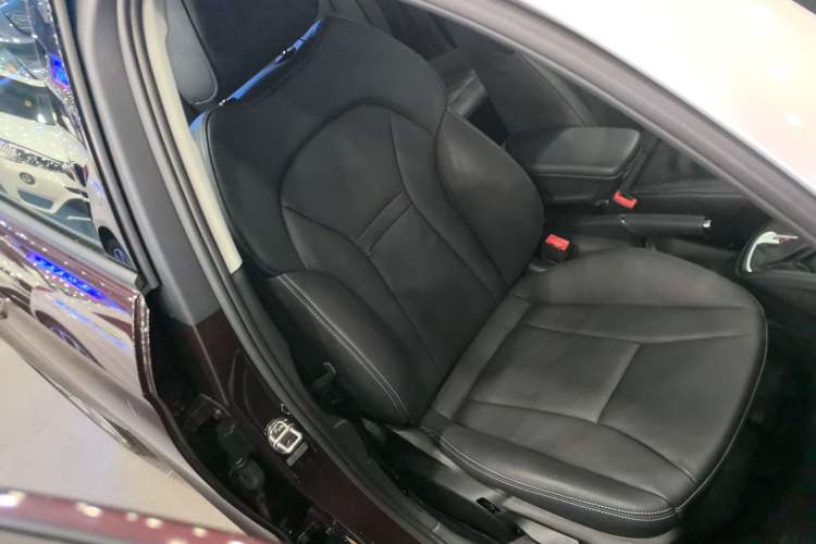 Used Audi A1 2014 30 TFSI Sportback Comfort Model Right Front Seat