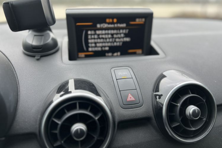 Used Audi A1 2014 30 TFSI Sportback Comfort Model Audio And AC Panel