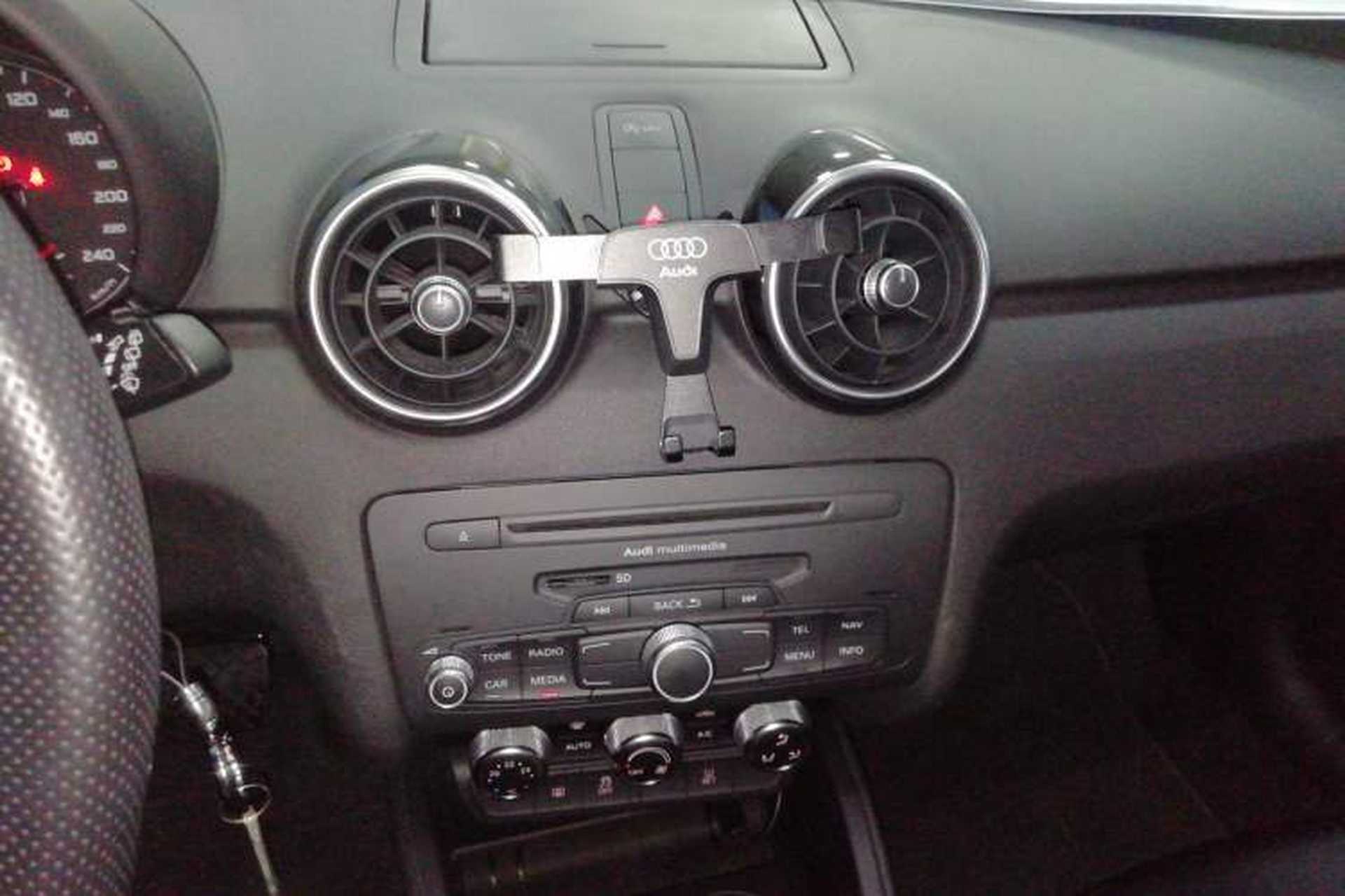 Used Audi A1 2014 30 TFSI Sportback Comfort Model Audio And AC Panel