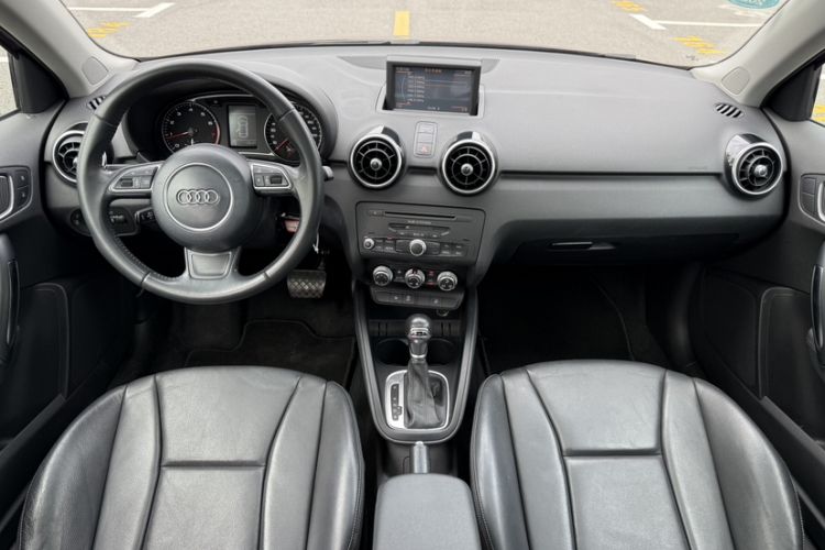 Used Audi A1 2014 30 TFSI Sportback Comfort Model Audio And AC Panel