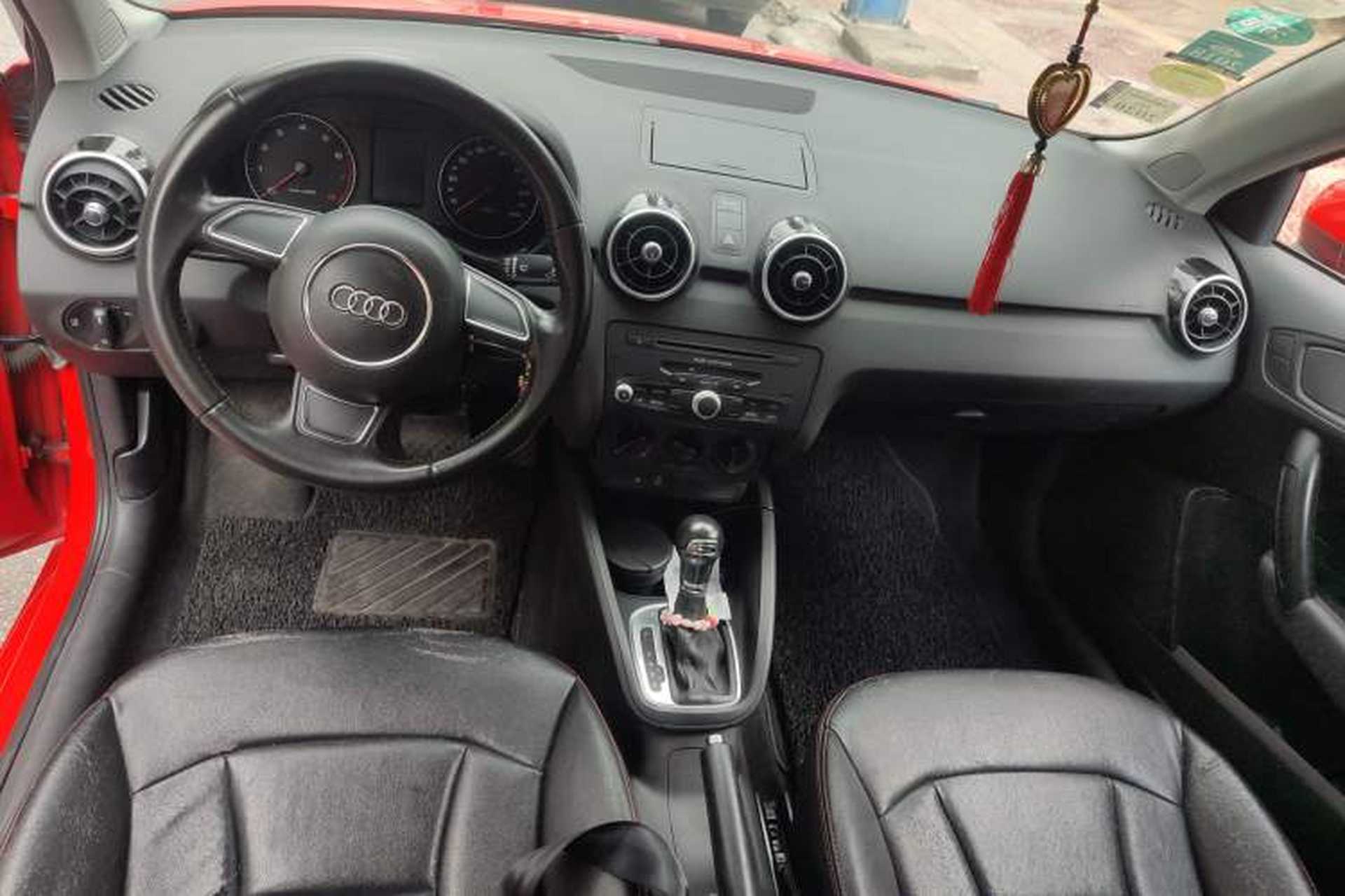 Used Audi A1 2014 30 TFSI Sportback Fashion Model Center Console