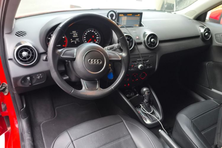 Used Audi A1 2014 30 TFSI Fashion Model Center Console