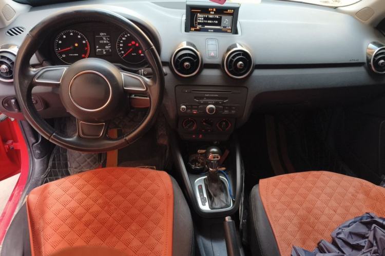 Used Audi A1 2014 30 TFSI Sportback Fashion Model Center Console