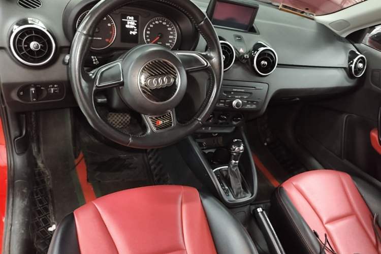 Used Audi A1 2014 30 TFSI Fashion Model Center Console