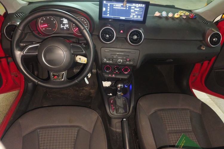 Used Audi A1 2014 30 TFSI Sportback Fashion Model Center Console