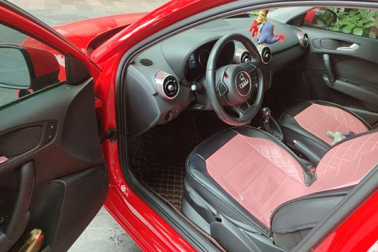 Used Audi A1 2014 30 TFSI Sportback Fashion Model Driver Seat