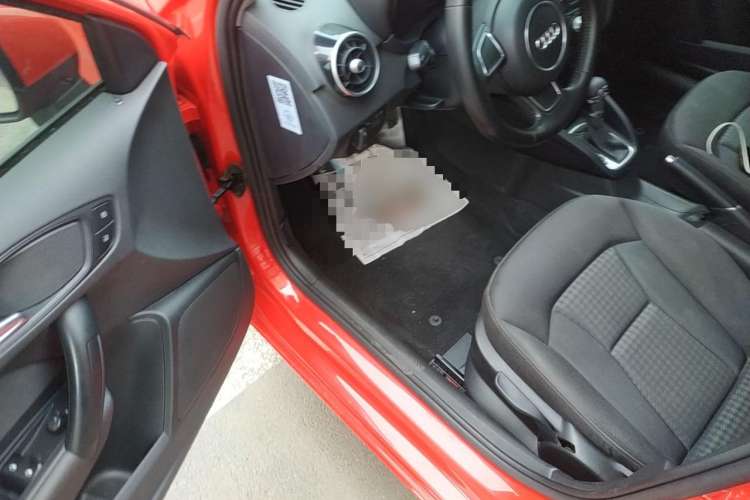 Used Audi A1 2014 30 TFSI Sportback Fashion Model Driver Seat