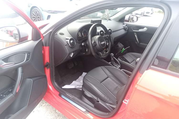 Used Audi A1 2014 30 TFSI Sportback Comfort Model Driver Seat