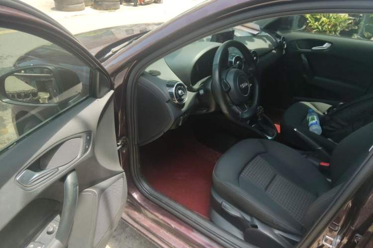 Used Audi A1 2014 30 TFSI Sportback Fashion Model Driver Seat