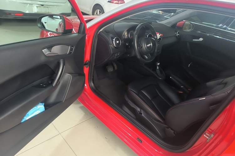 Used Audi A1 2014 30 TFSI Fashion Model Driver Seat