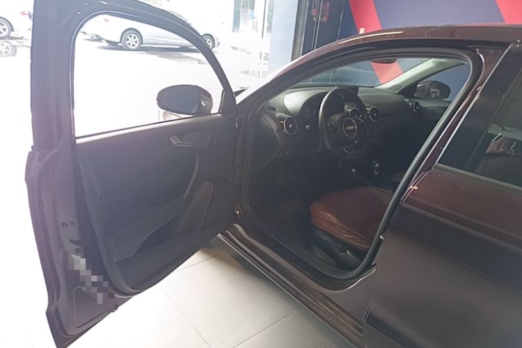 Used Audi A1 2014 30 TFSI Sportback Fashion Model Driver Seat