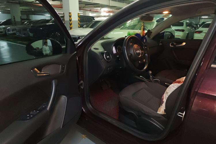 Used Audi A1 2014 30 TFSI Sportback Fashion Model Driver Seat