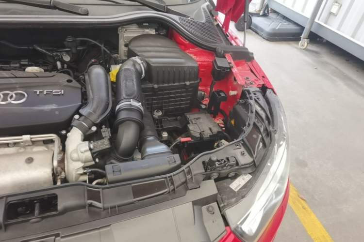 Used Audi A1 2014 30 TFSI Sportback Comfort Model Engine Bay Left