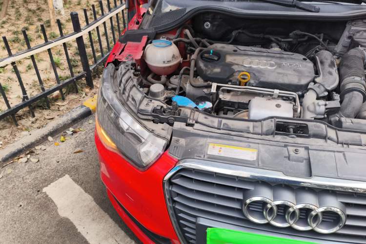 Used Audi A1 2014 30 TFSI Fashion Model Engine Bay Right