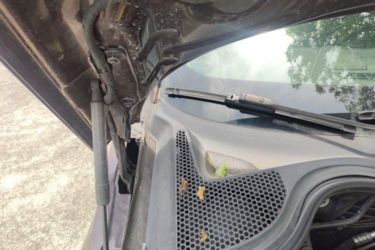 Used Audi A1 2014 30 TFSI Sportback Comfort Model Engine Bay Right