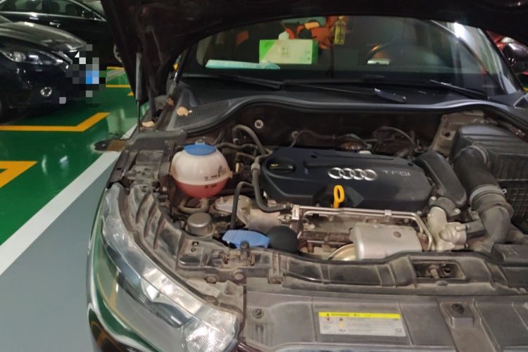 Used Audi A1 2014 30 TFSI Sportback Fashion Model Engine Bay Right
