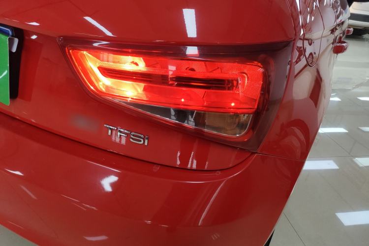 Used Audi A1 2014 30 TFSI Sportback Fashion Model Exterior 3