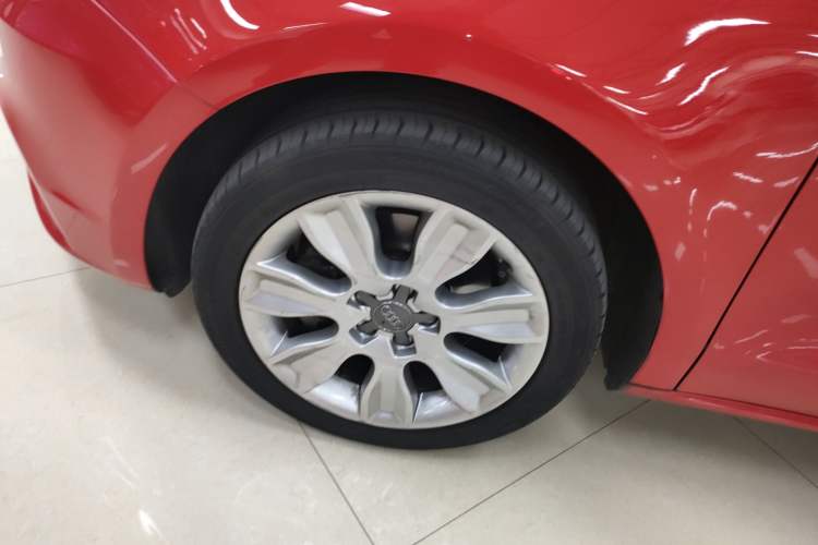 Used Audi A1 2014 30 TFSI Sportback Fashion Model Exterior 4