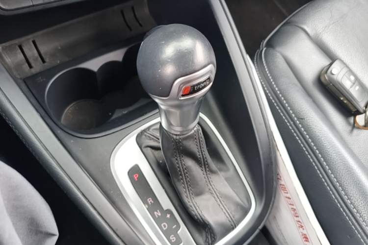 Used Audi A1 2014 30 TFSI Sportback Comfort Model Gear Lever