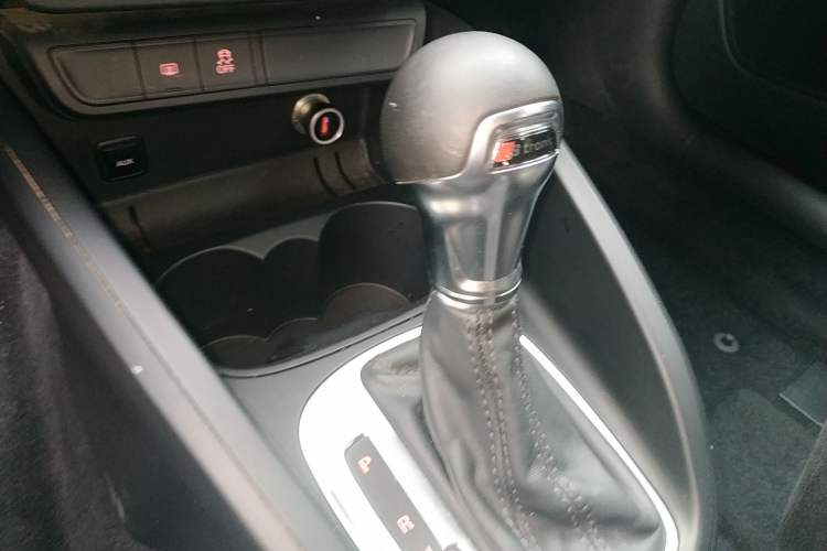 Used Audi A1 2014 30 TFSI Sportback Fashion Model Gear Lever