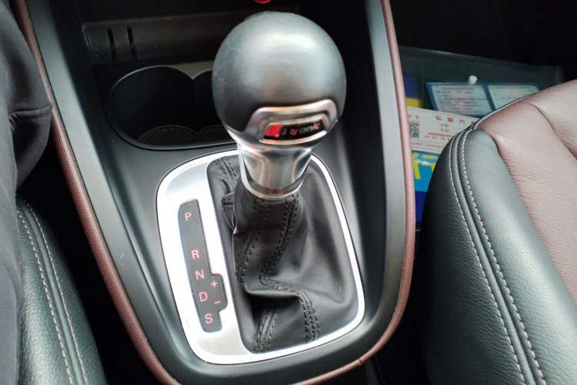 Used Audi A1 2014 30 TFSI Sportback Comfort Model Gear Lever