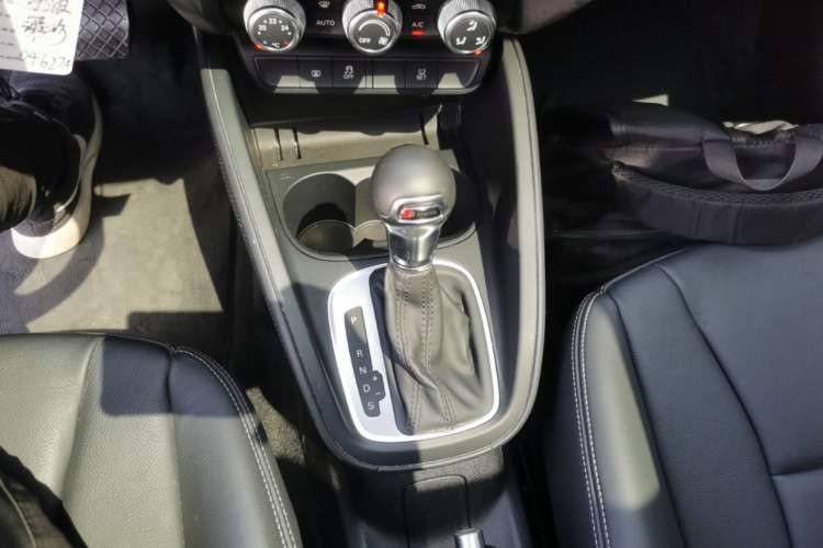 Used Audi A1 2014 30 TFSI Sportback Comfort Model Gear Lever