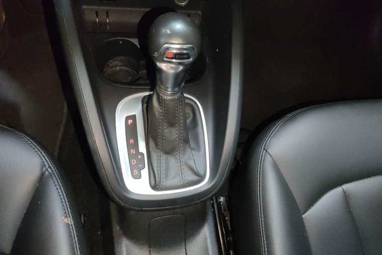 Used Audi A1 2014 30 TFSI Sportback Fashion Model Gear Lever