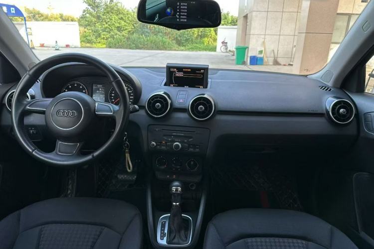 Used Audi A1 2014 30 TFSI Sportback Fashion Model Interior 1