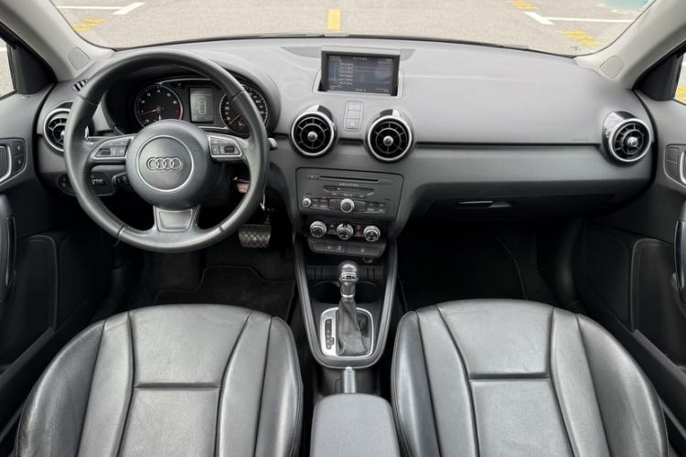 Used Audi A1 2014 30 TFSI Sportback Comfort Model Interior 2