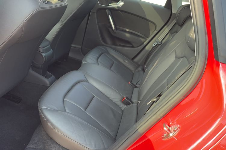 Used Audi A1 2014 30 TFSI Sportback Comfort Model Interior 3