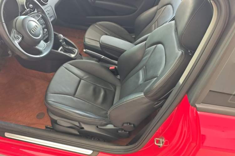 Used Audi A1 2014 30 TFSI Comfort Model Left Front Seat